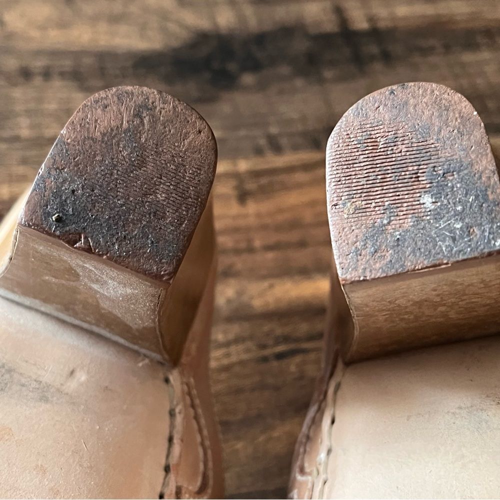 Frye Phoenix Light Tan Leather Slip On Mule Clog with Stacked Heel Size 5.5M - Picture 10 of 14